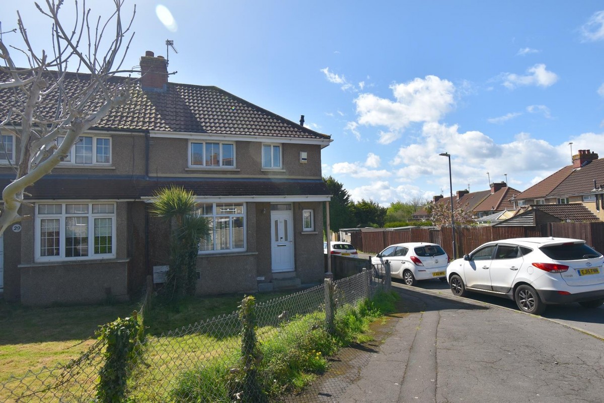 Siston Park, Siston, Bristol, BS15 4PE.