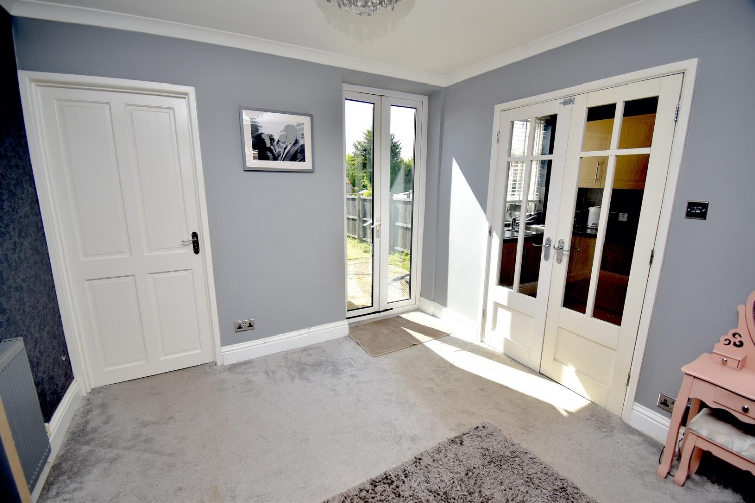 Siston Park, Siston, Bristol, BS15 4PE.