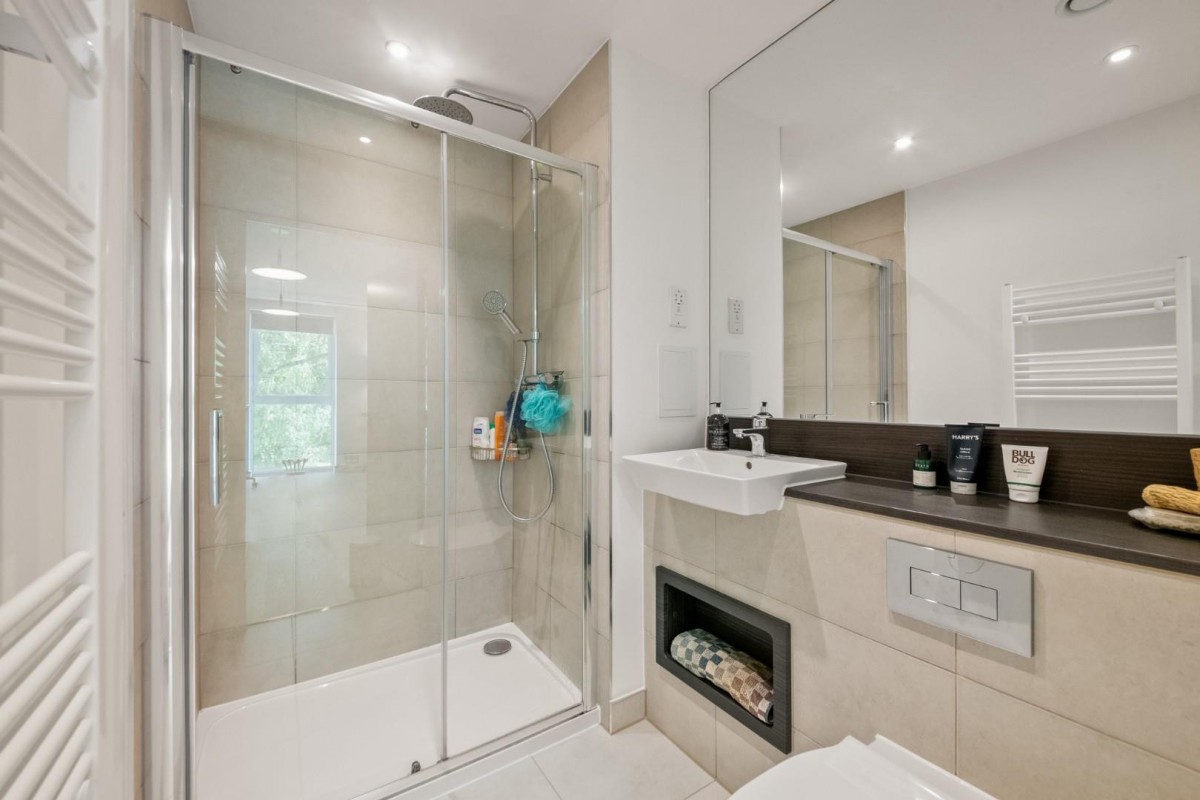 Laurina Apartments, Carnation Gardens, Hayes, UB3 4FS