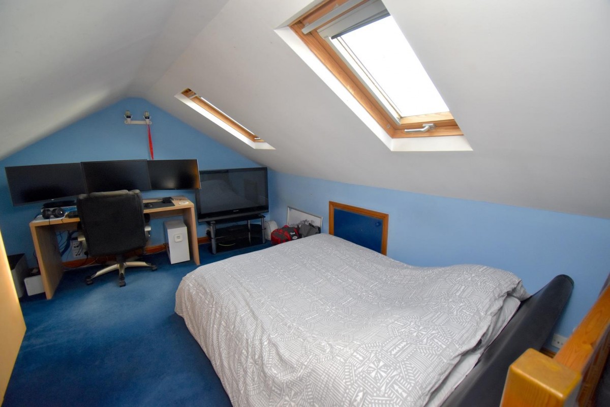 Derrick Road, Kingswood, Bristol, BS15 8DS.