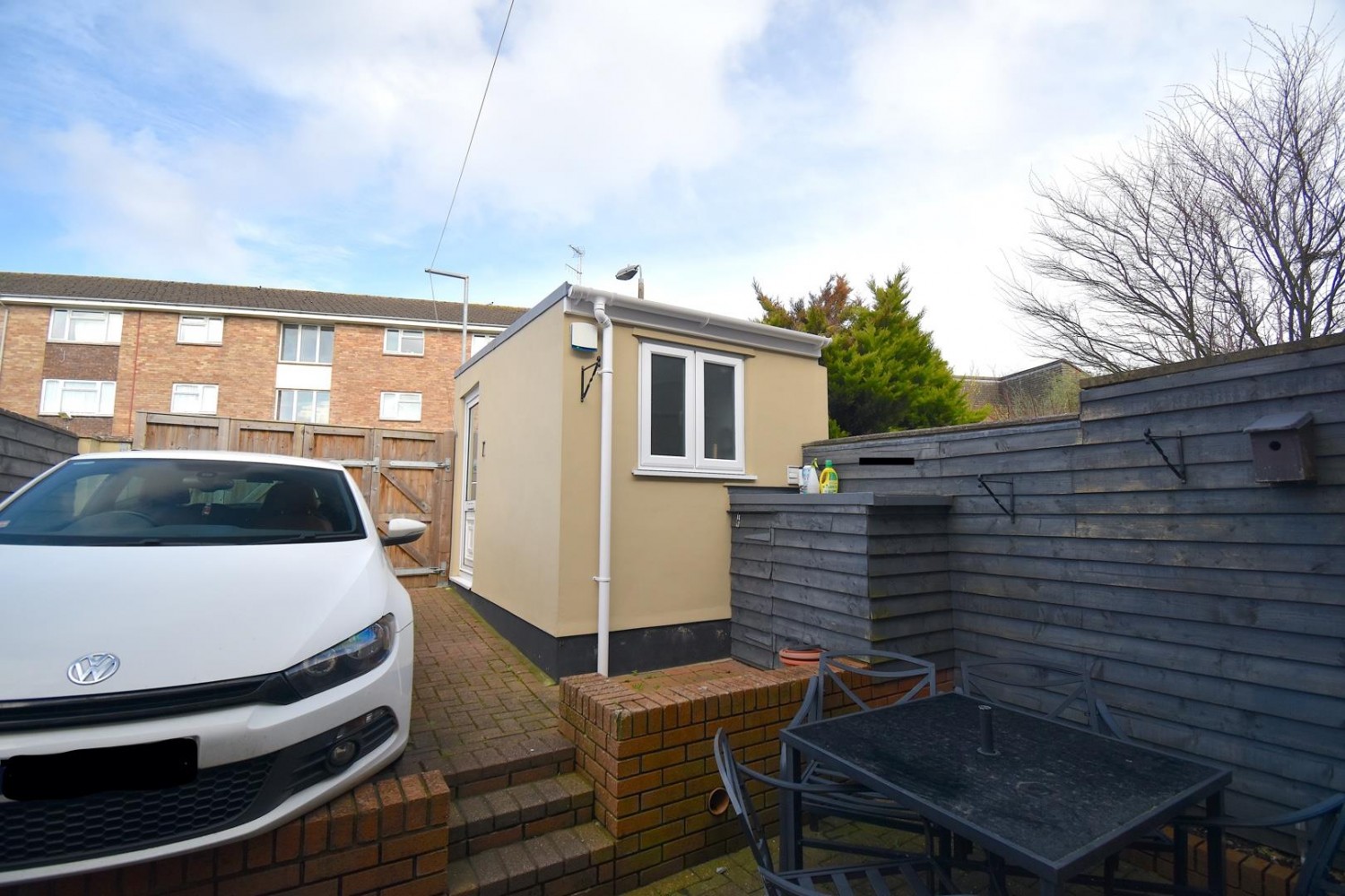 Derrick Road, Kingswood, Bristol, BS15 8DS.