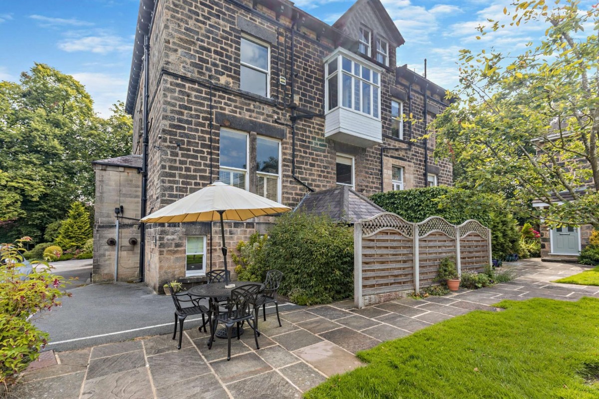 Queens Road, Harrogate HG2 0HB