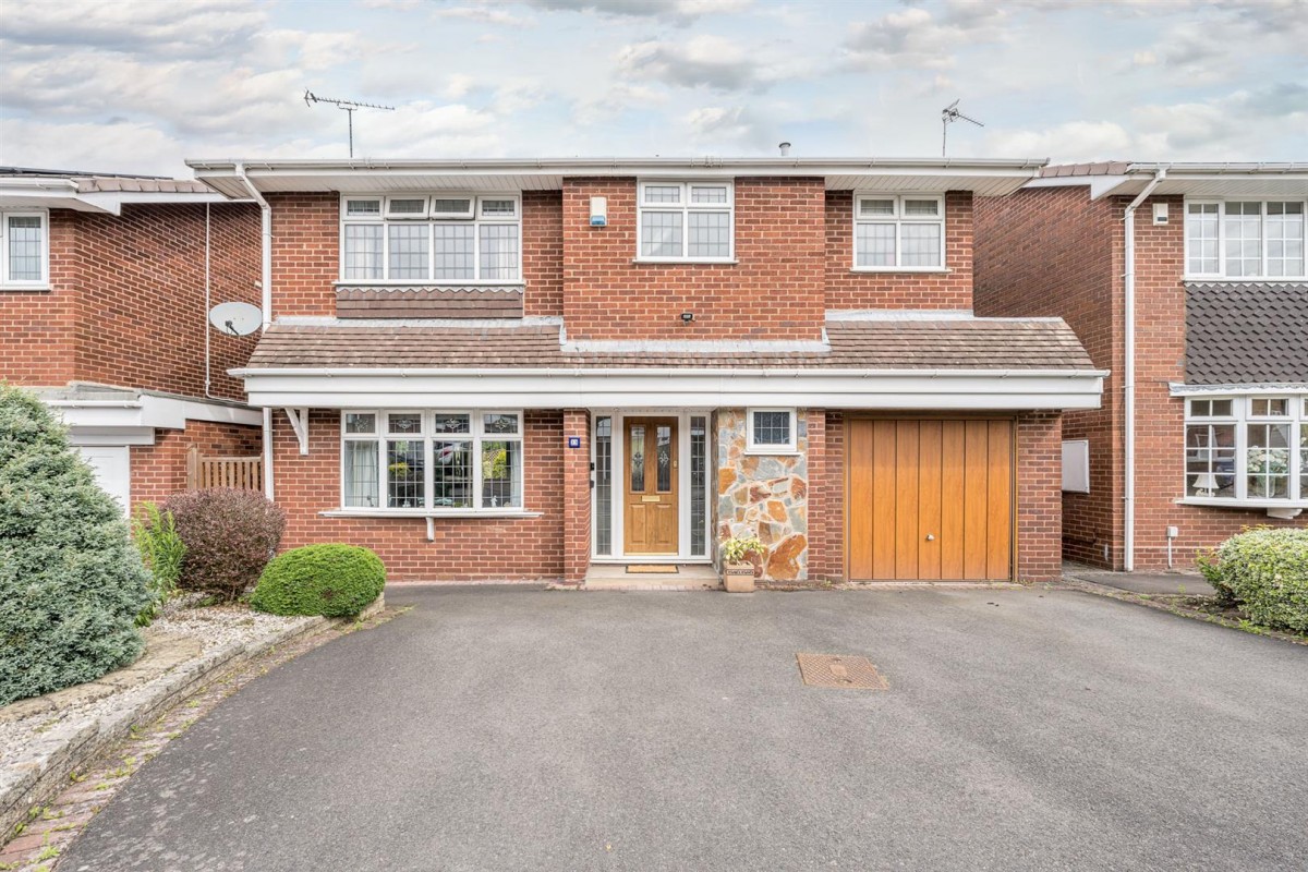 Cranbourne Road, Oldswinford, DY8 1QZ