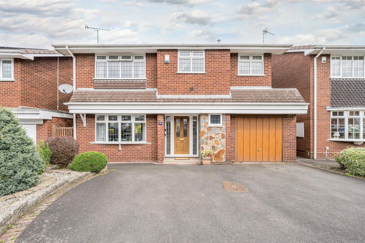 Cranbourne Road, Oldswinford, DY8 1QZ