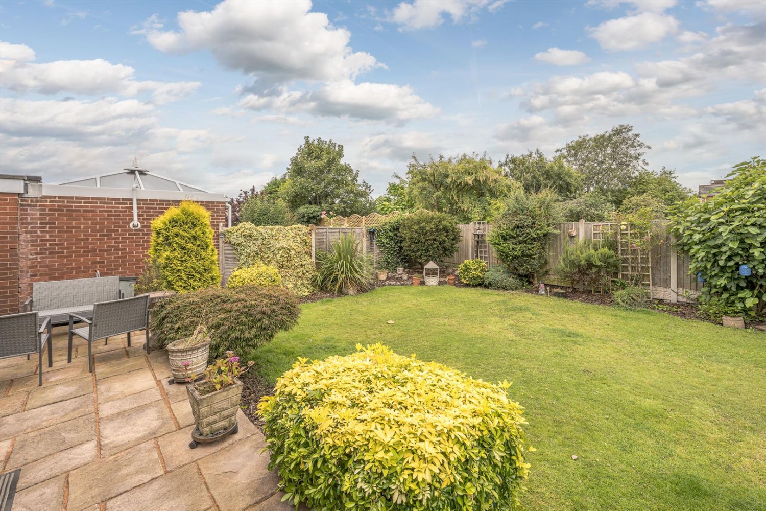 Cranbourne Road, Oldswinford, DY8 1QZ