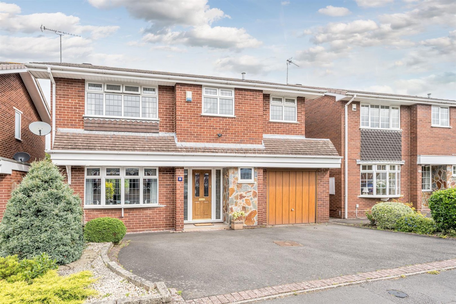 Cranbourne Road, Oldswinford, DY8 1QZ