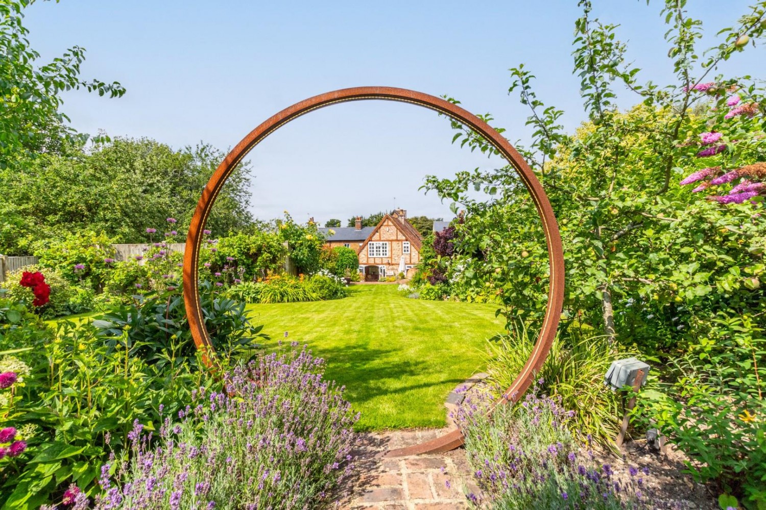 Stocks Road, Aldbury, Tring