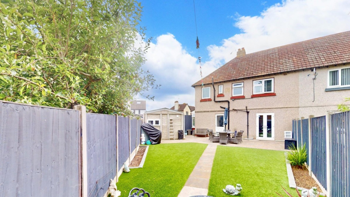 South Road, Chadwell Heath, RM6