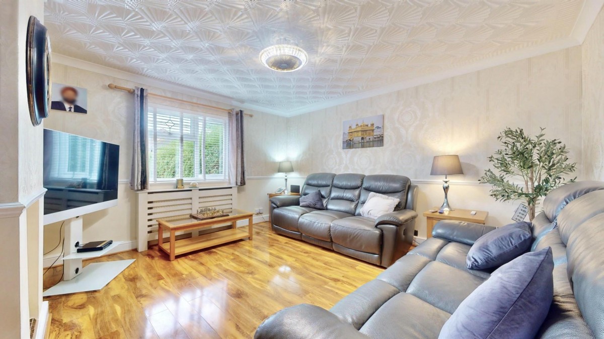 South Road, Chadwell Heath, RM6