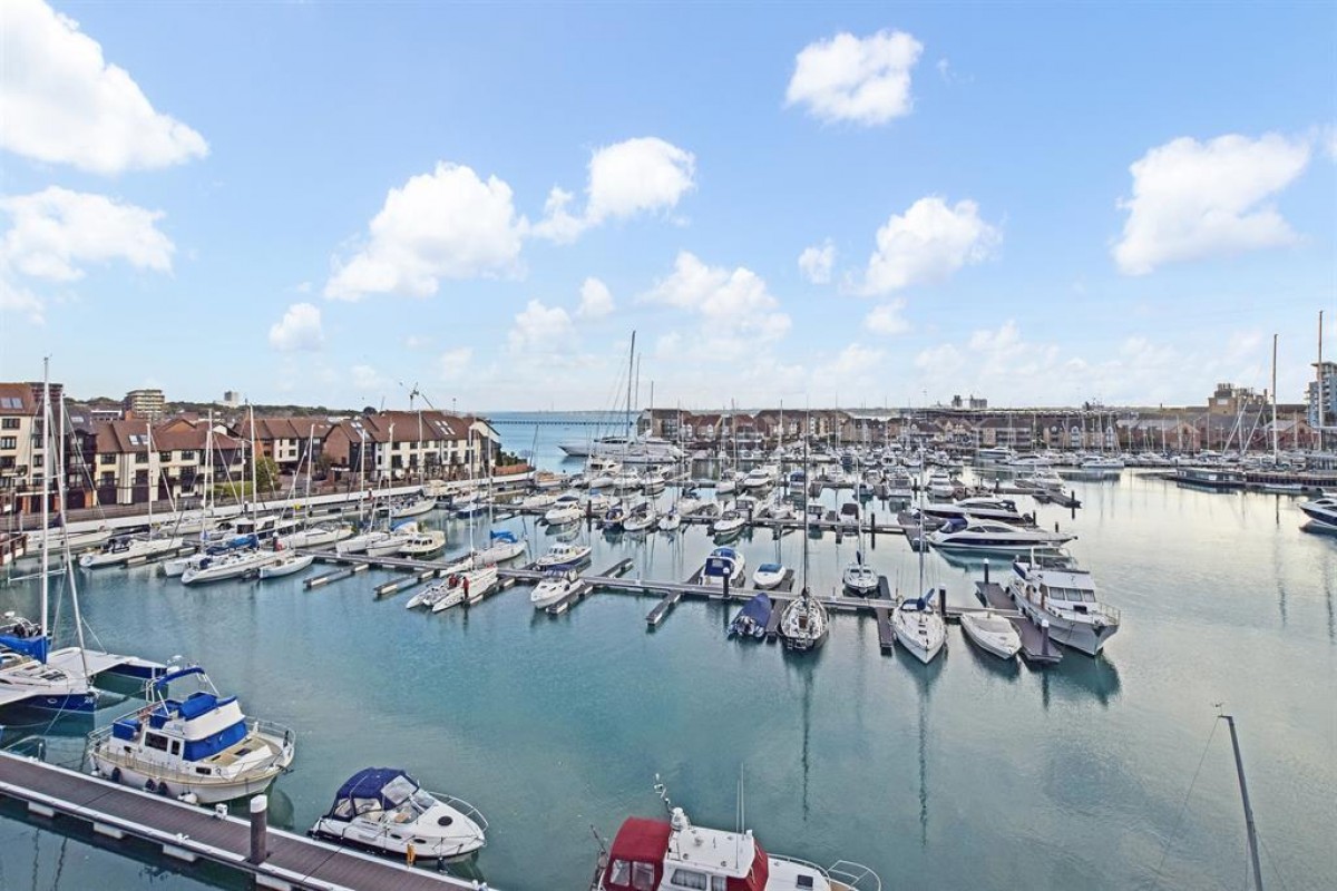Sundowner, Channel Way, Southampton, Hampshire