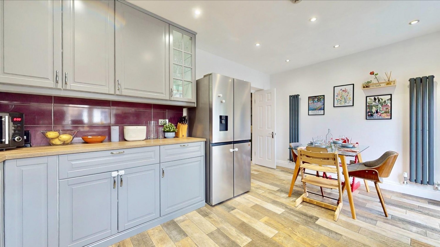 Valence Avenue, Dagenham, RM8