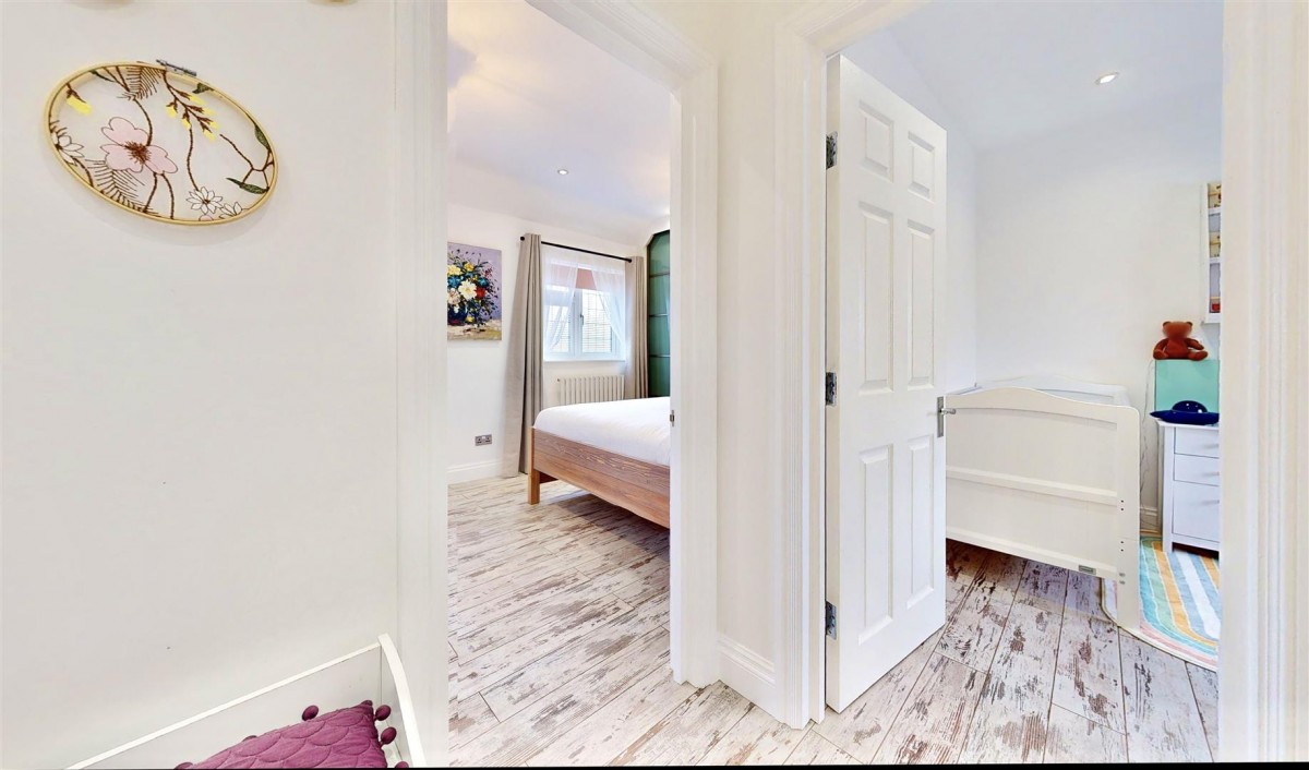 Valence Avenue, Dagenham, RM8
