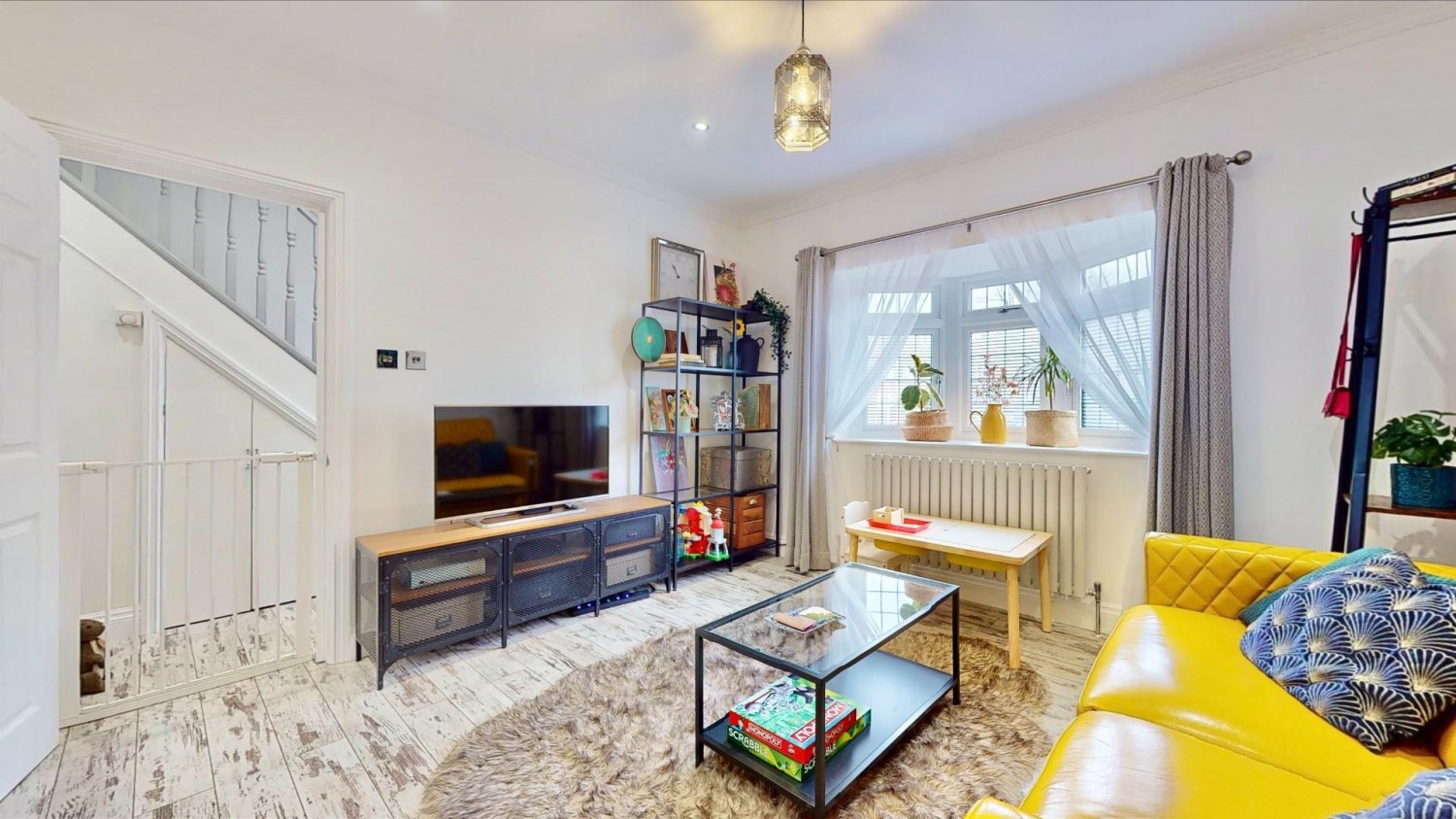 Valence Avenue, Dagenham, RM8
