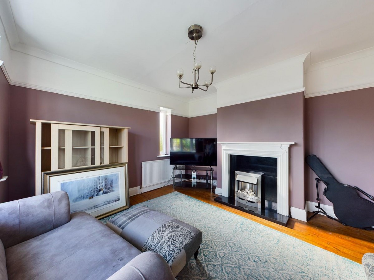 Greenbank Drive, Ashgate, Chesterfield, S40 4BX