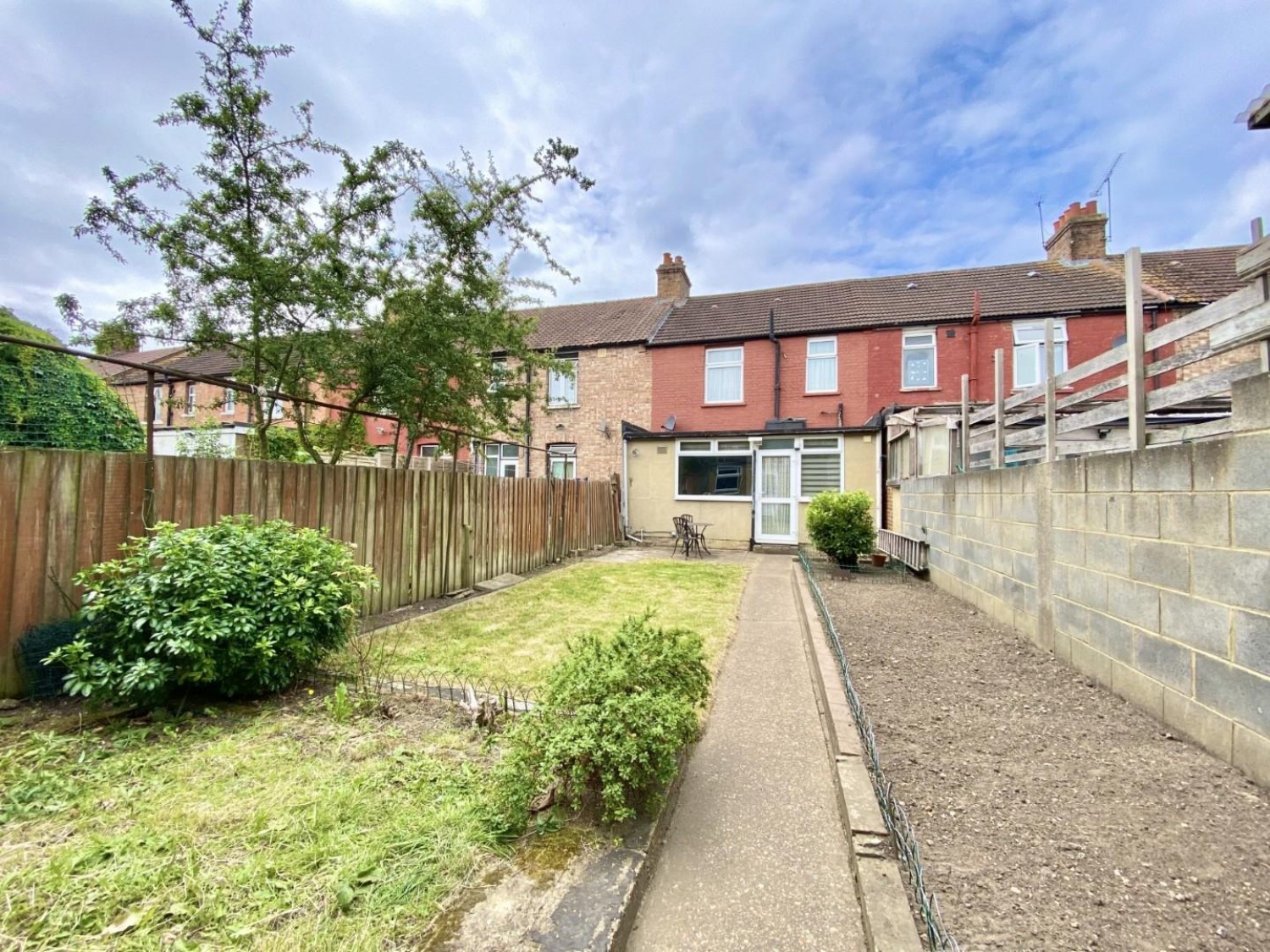 Lancaster Road, Southall, UB1 1NW