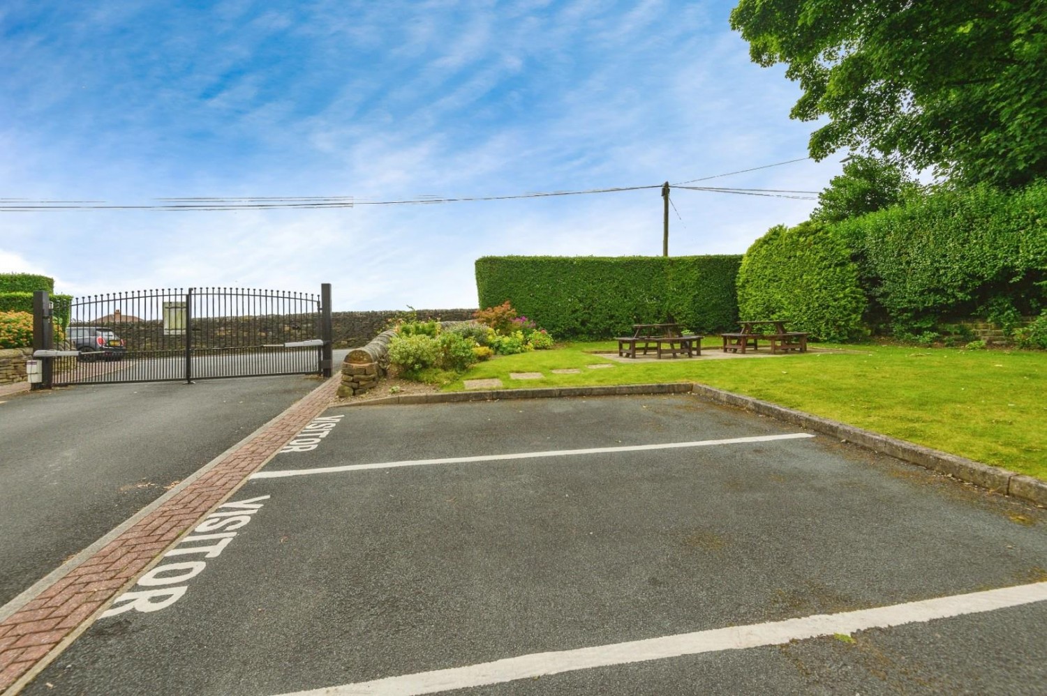 Pavilion Way, Pudsey, LS28