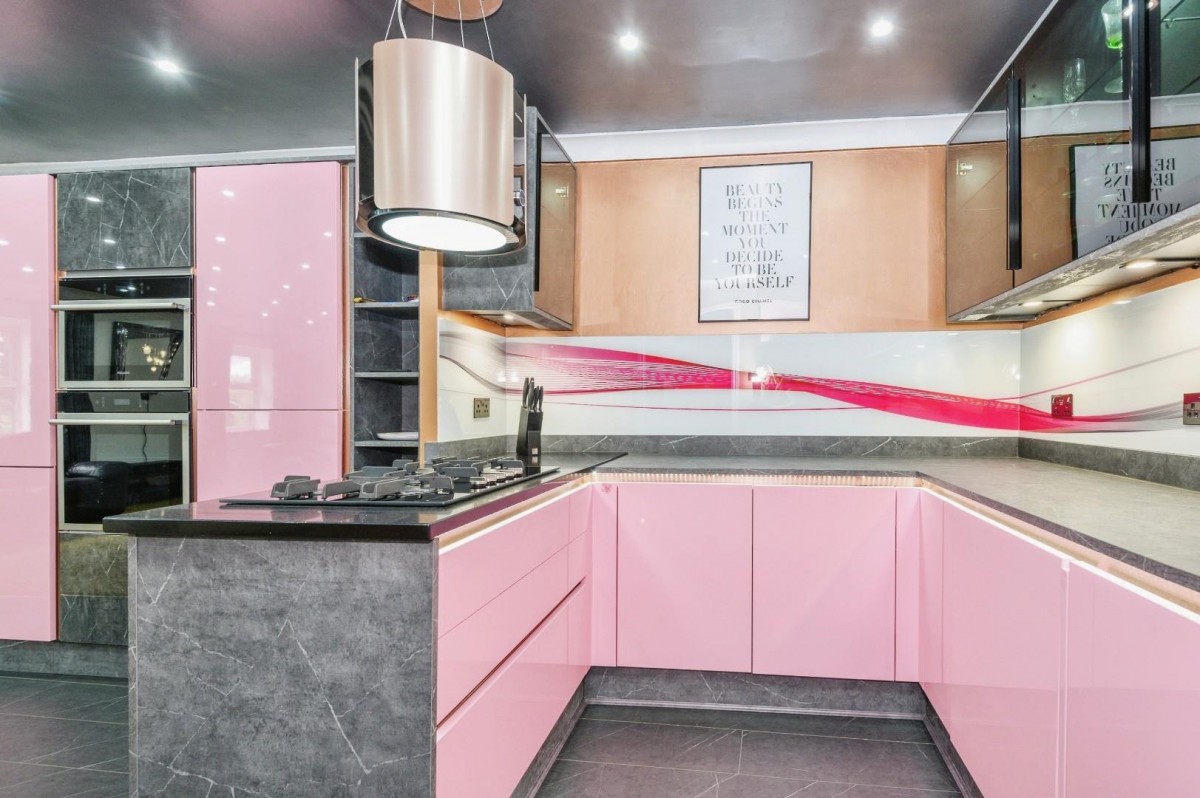 Pavilion Way, Pudsey, LS28