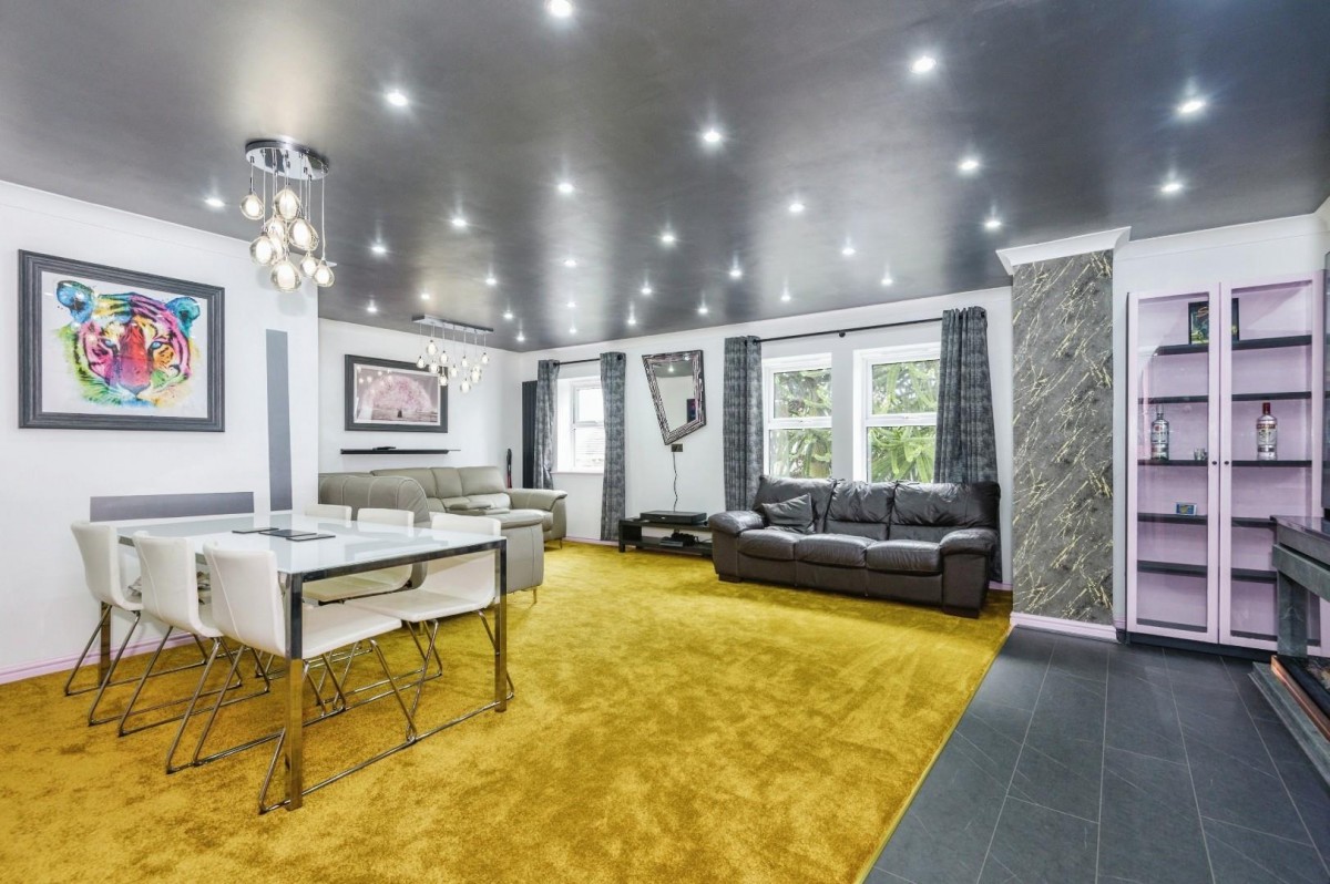 Pavilion Way, Pudsey, LS28