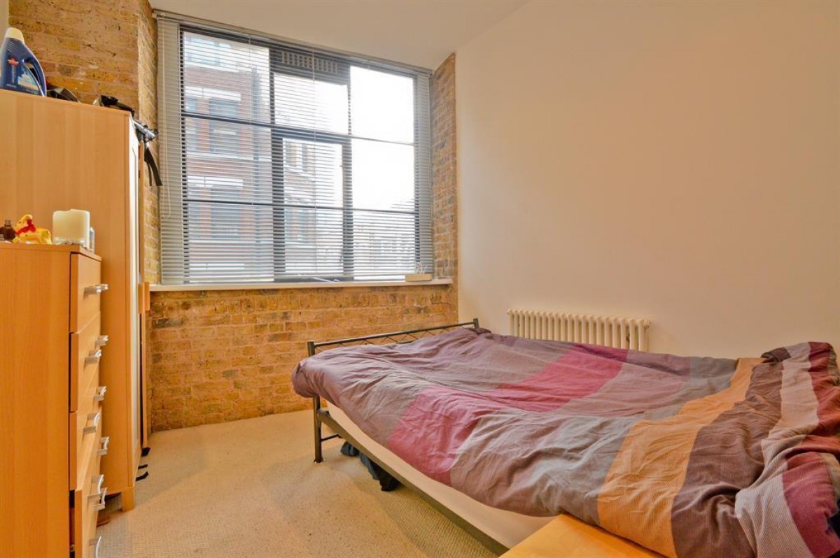 Thrawl Street, Spitalfields, E1