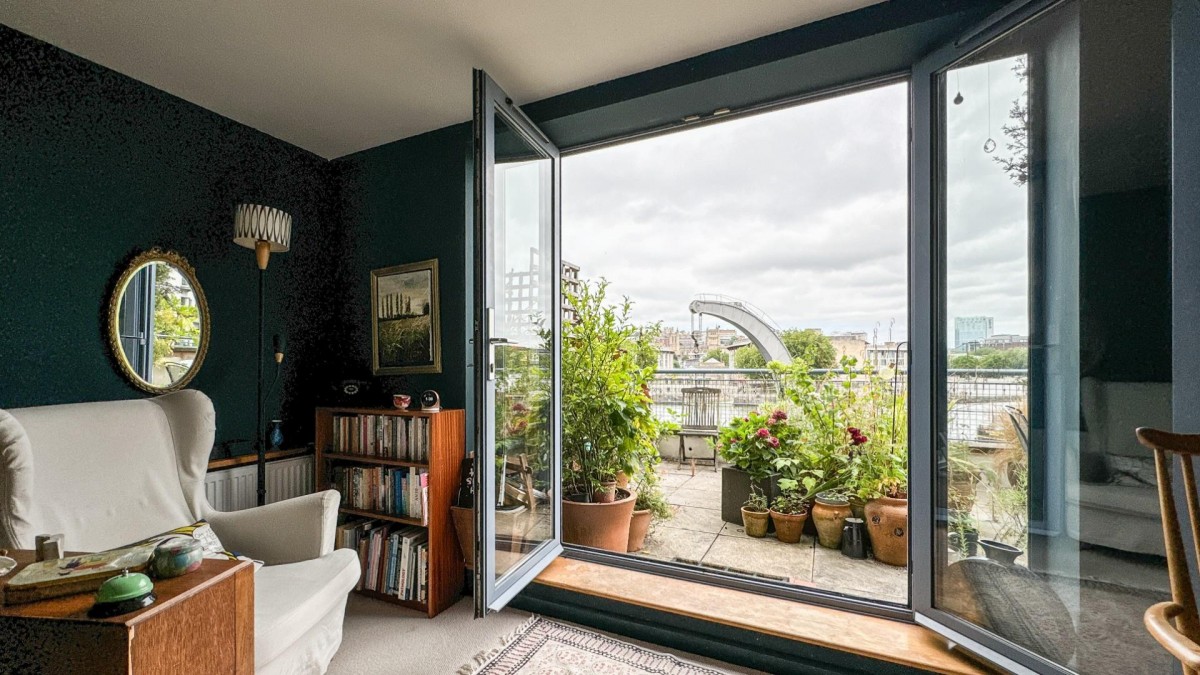 The Quays, Cumberland Road, Bristol, BS1