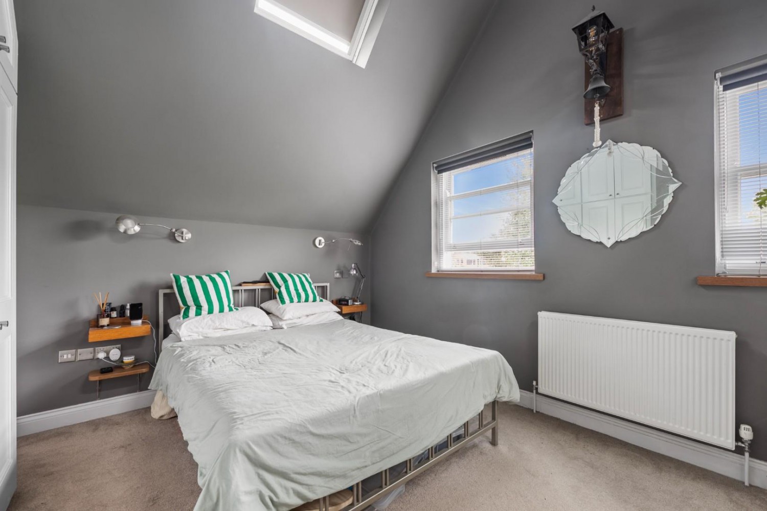 West Bank, London, N16