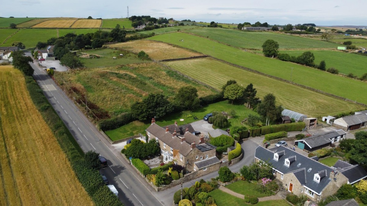 Hollins Cottage, Hollins, Old Brampton, Chesterfield, S42 7JR