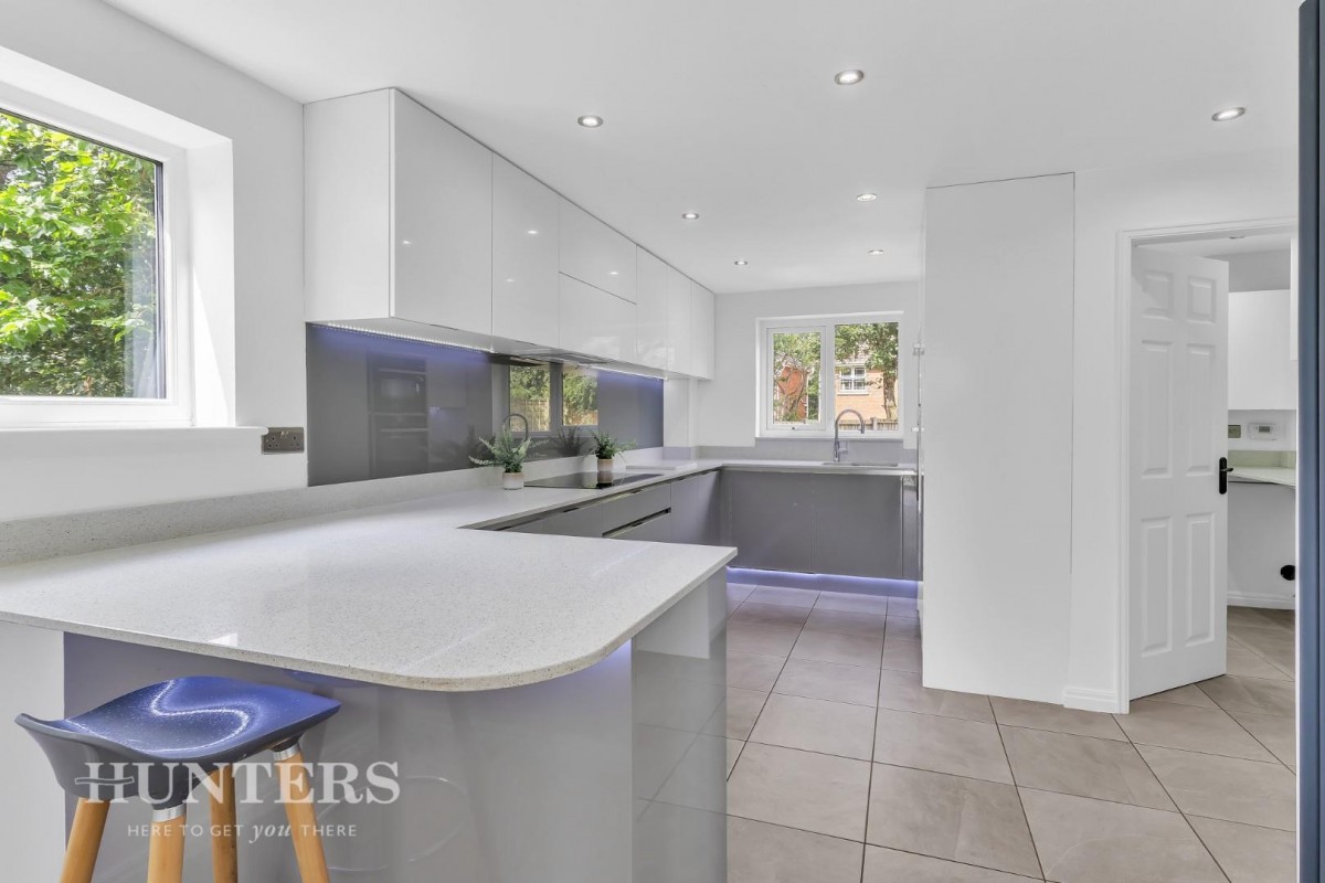 Stanney Close, Milnrow, OL16 4BF
