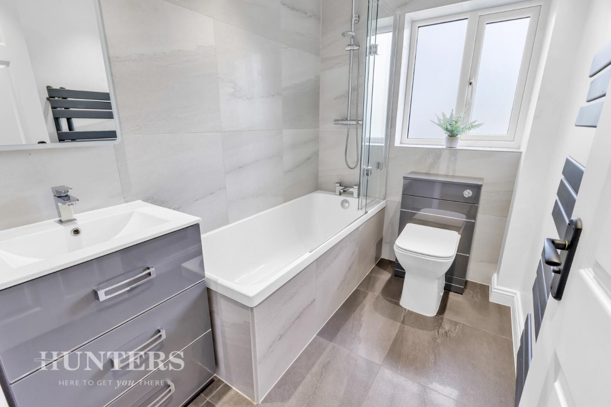 Stanney Close, Milnrow, OL16 4BF