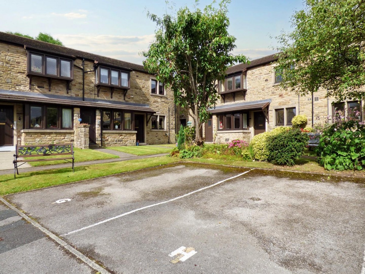 Ground Floor Apartment. Ivy House Gardens, Gargrave, Skipton