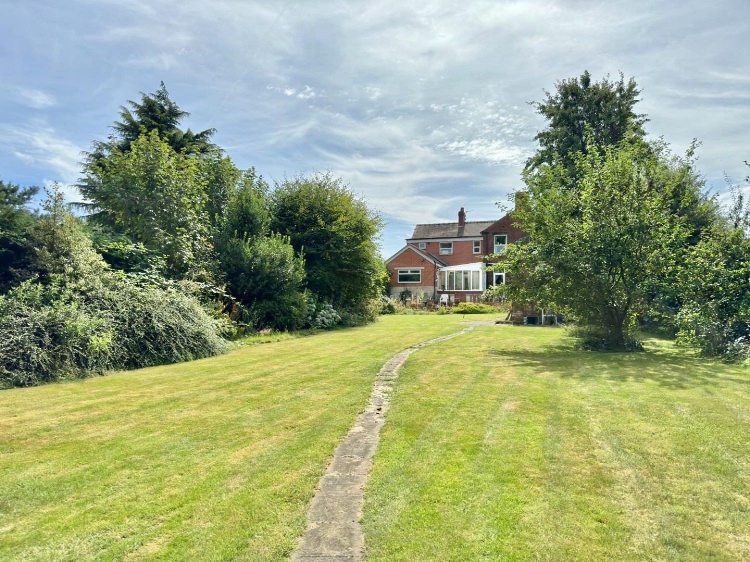 Doncaster Road, Darfield, Barnsley, S73 9JB