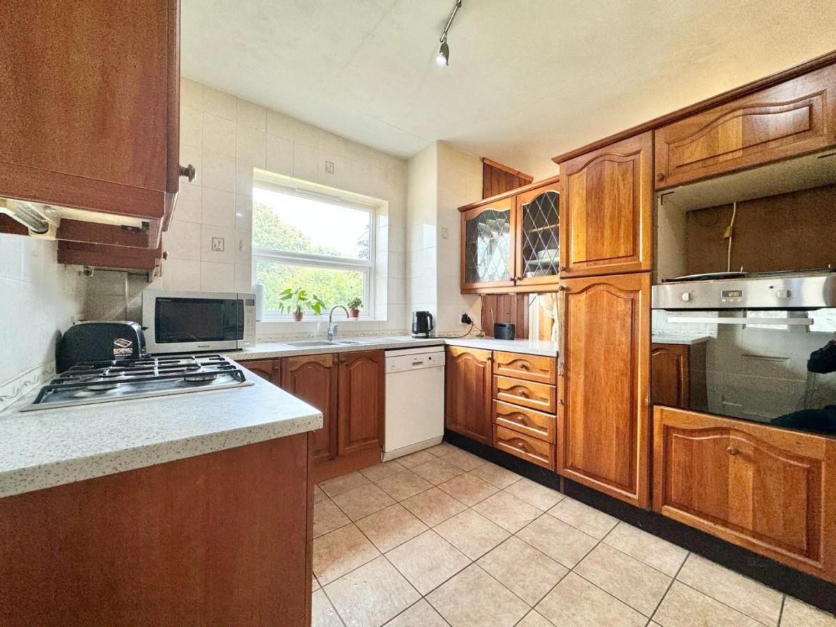 Doncaster Road, Darfield, Barnsley, S73 9JB