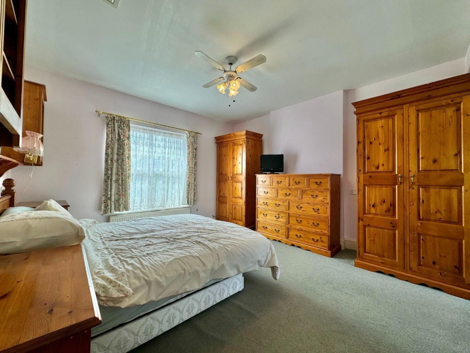 Doncaster Road, Darfield, Barnsley, S73 9JB