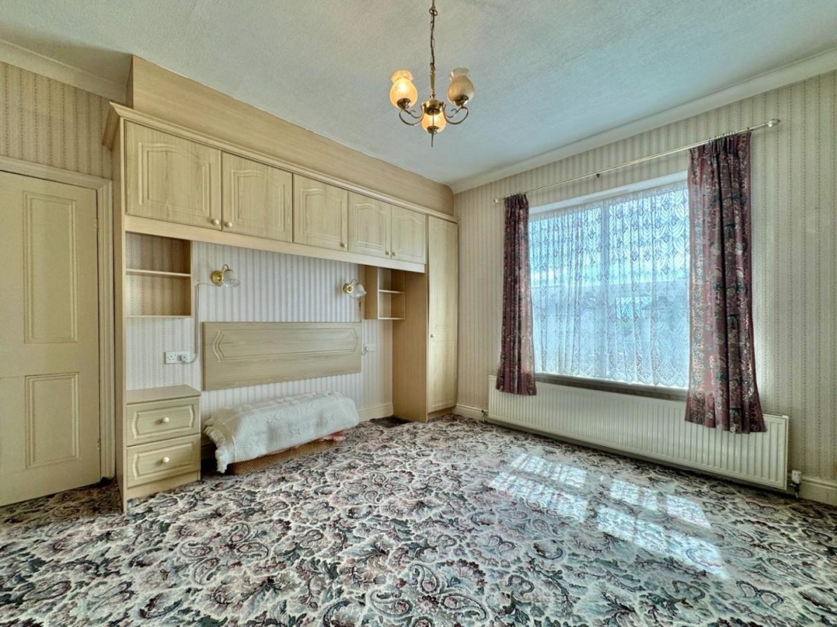 Doncaster Road, Darfield, Barnsley, S73 9JB