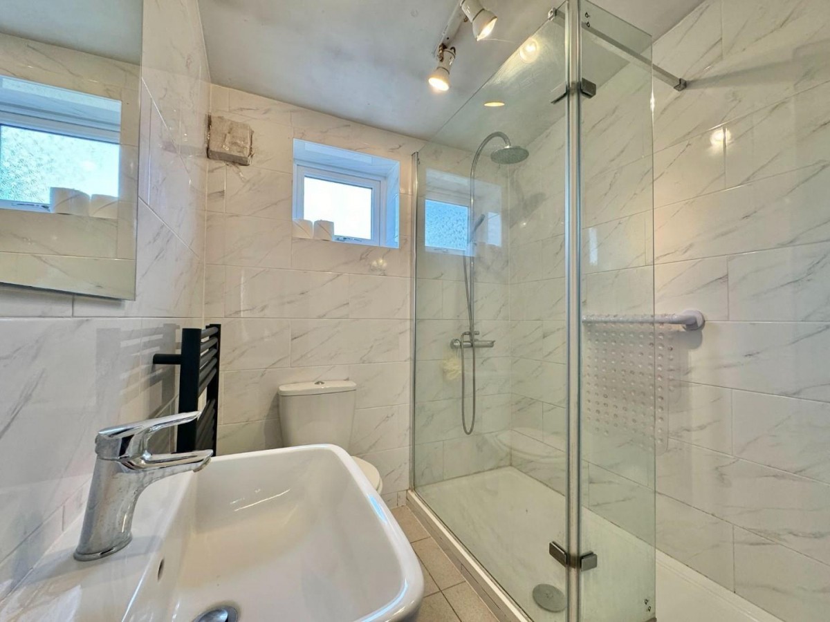 Doncaster Road, Darfield, Barnsley, S73 9JB