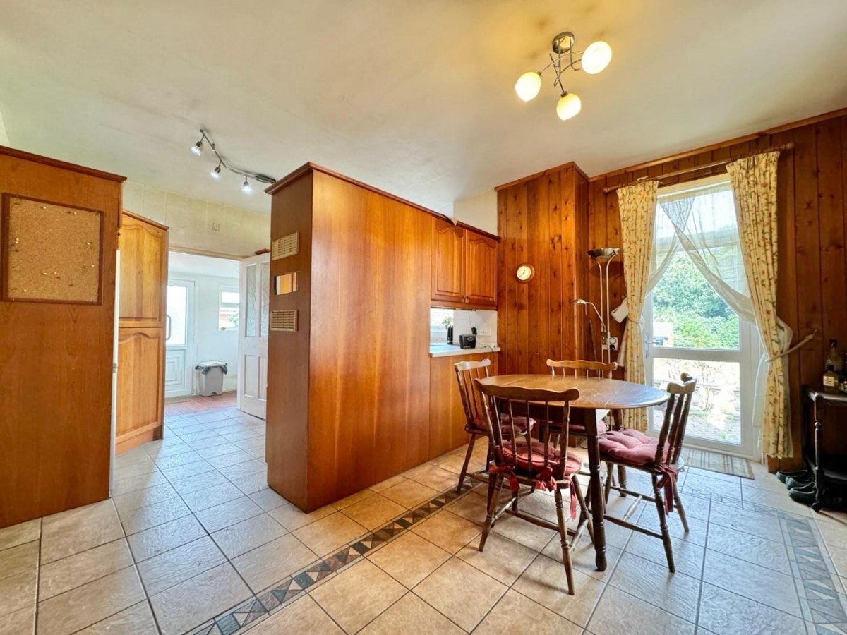 Doncaster Road, Darfield, Barnsley, S73 9JB