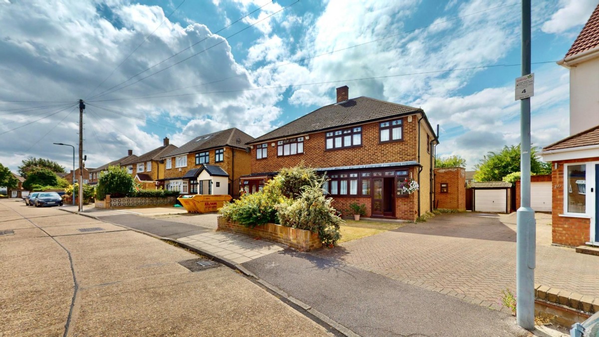 Chafford Way, Chadwell Heath, RM6