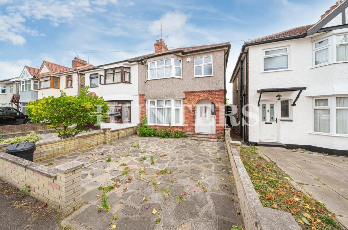 Wayside Avenue, Hornchurch