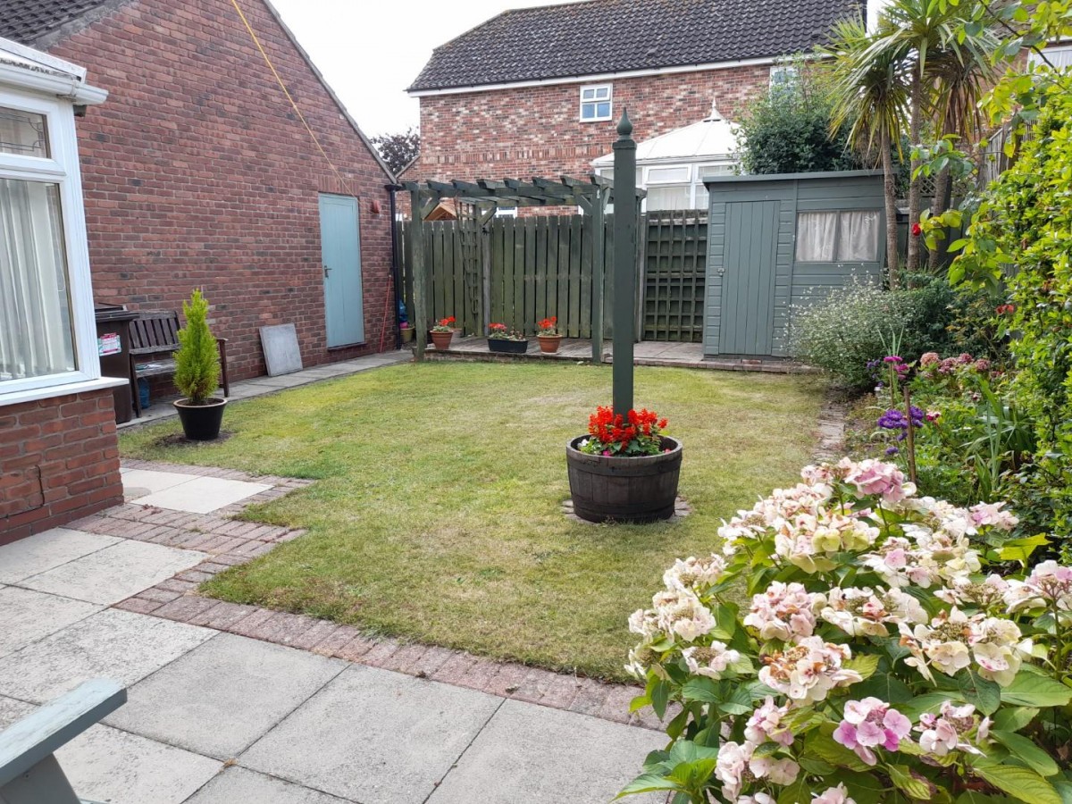 Drovers End, Beckingham, Doncaster, DN10 4FD