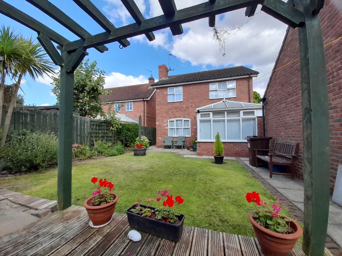 Drovers End, Beckingham, Doncaster, DN10 4FD