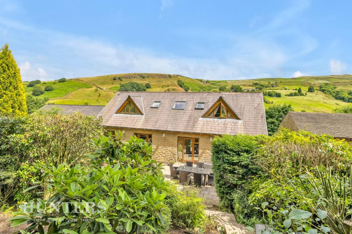 Sun Wood House, Rochdale Road, Walsden, Todmorden, OL14 6TY