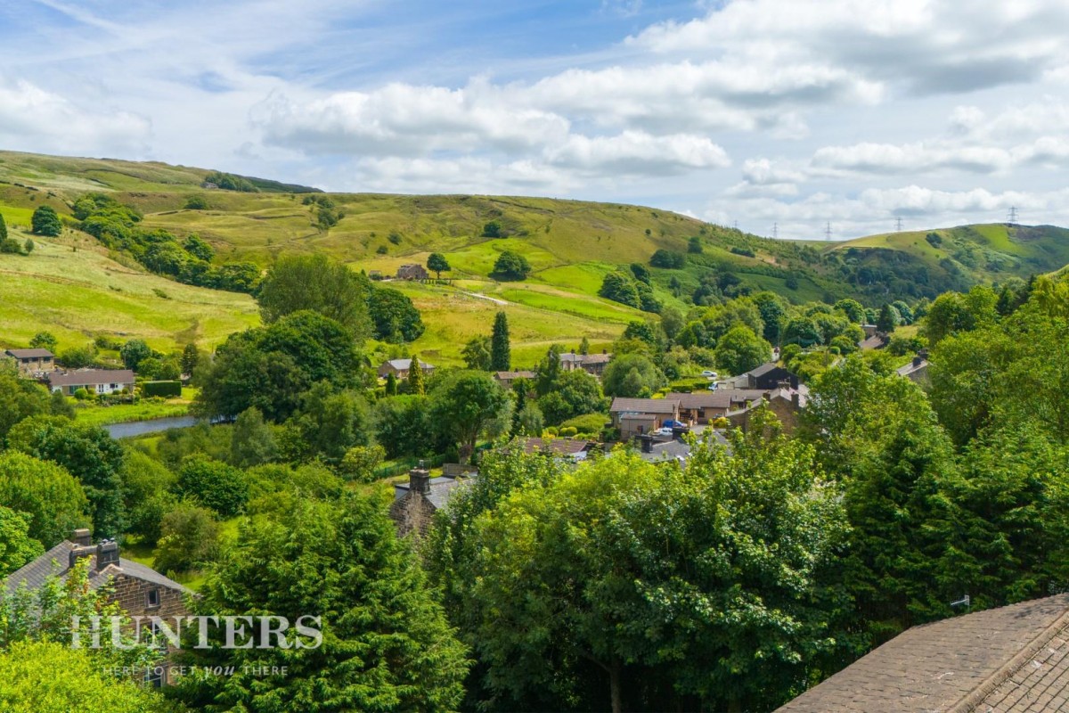 Sun Wood House, Rochdale Road, Walsden, Todmorden, OL14 6TY