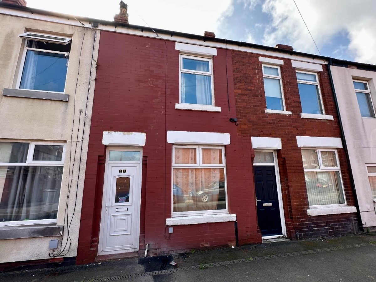 Aintree Road, Blackpool, FY4 3BD