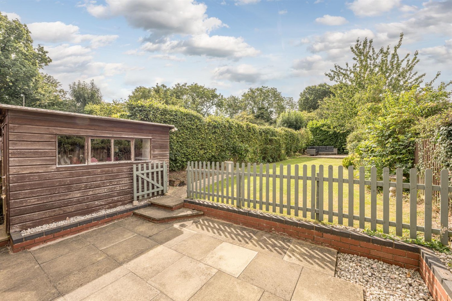 Sandhurst Avenue, Pedmore, DY9 0XG