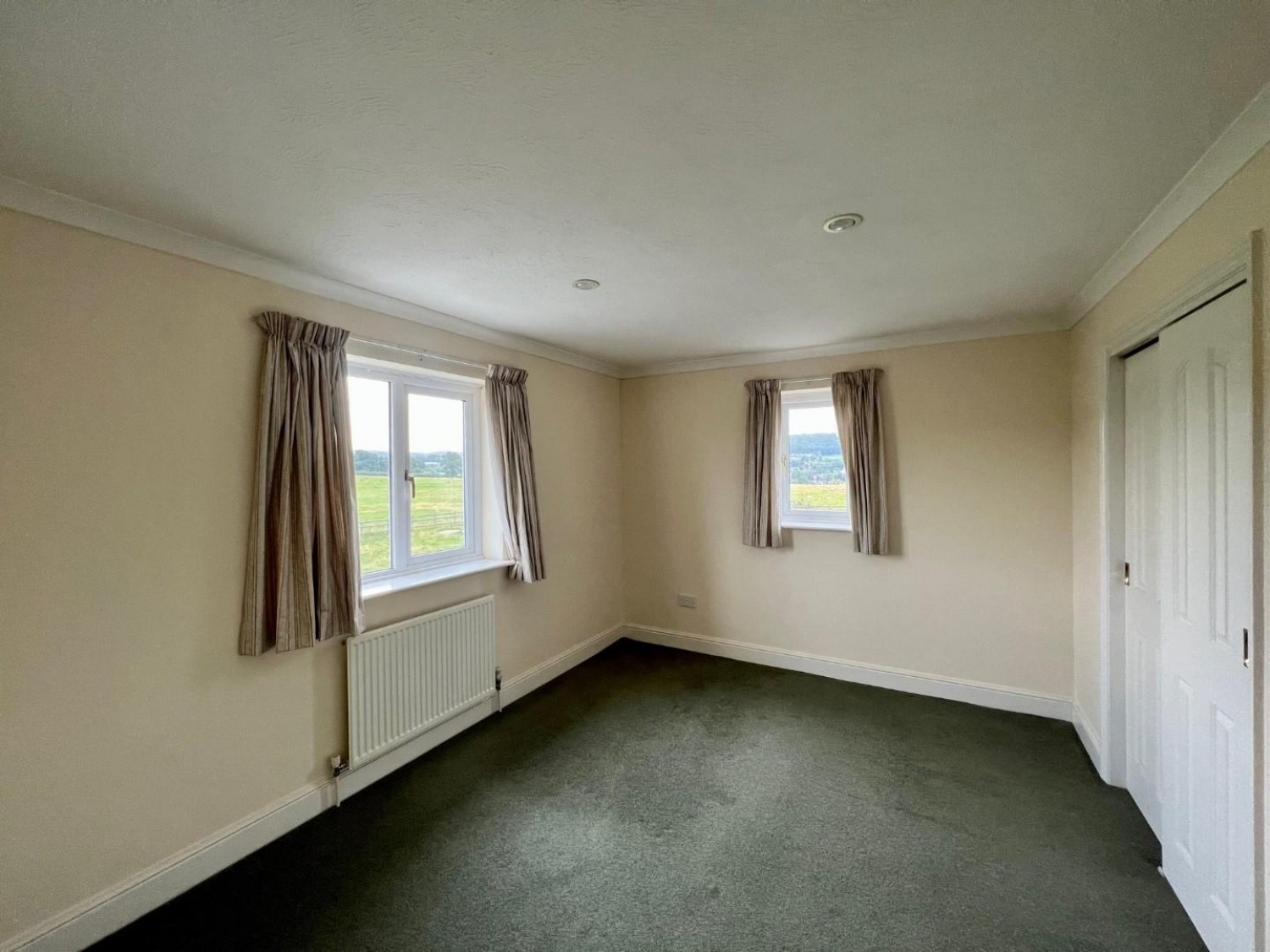 Upthorpe, Cam, GL11