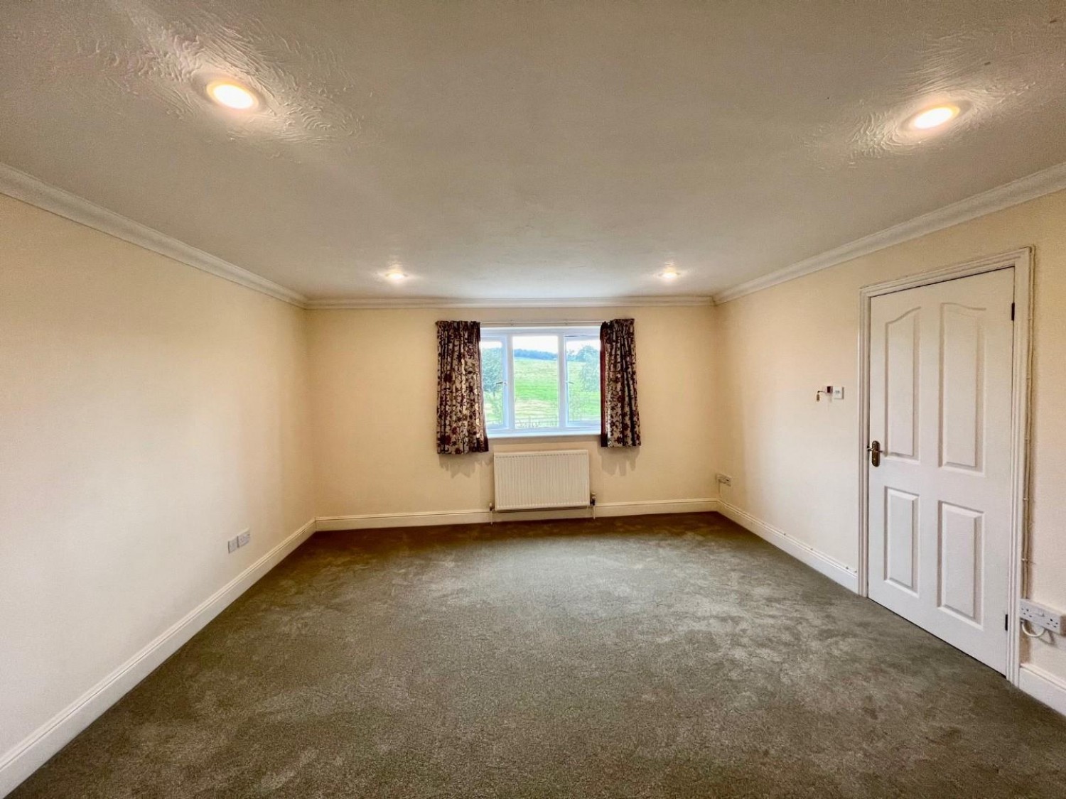 Upthorpe, Cam, GL11