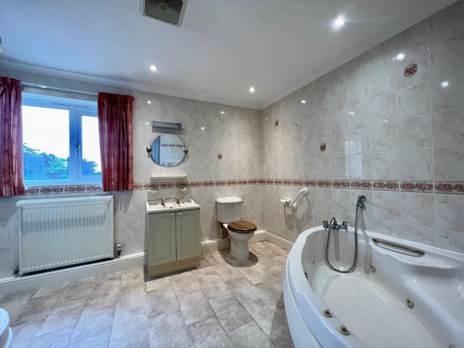 Upthorpe, Cam, GL11