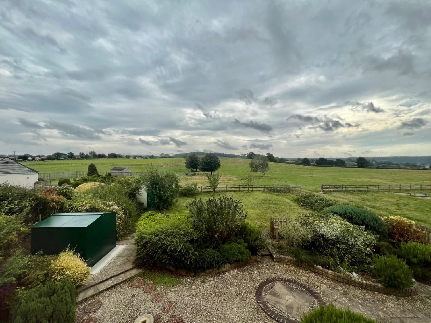 Upthorpe, Cam, GL11