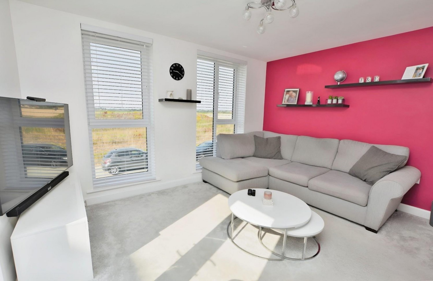 Discovery Drive, Kingsnorth