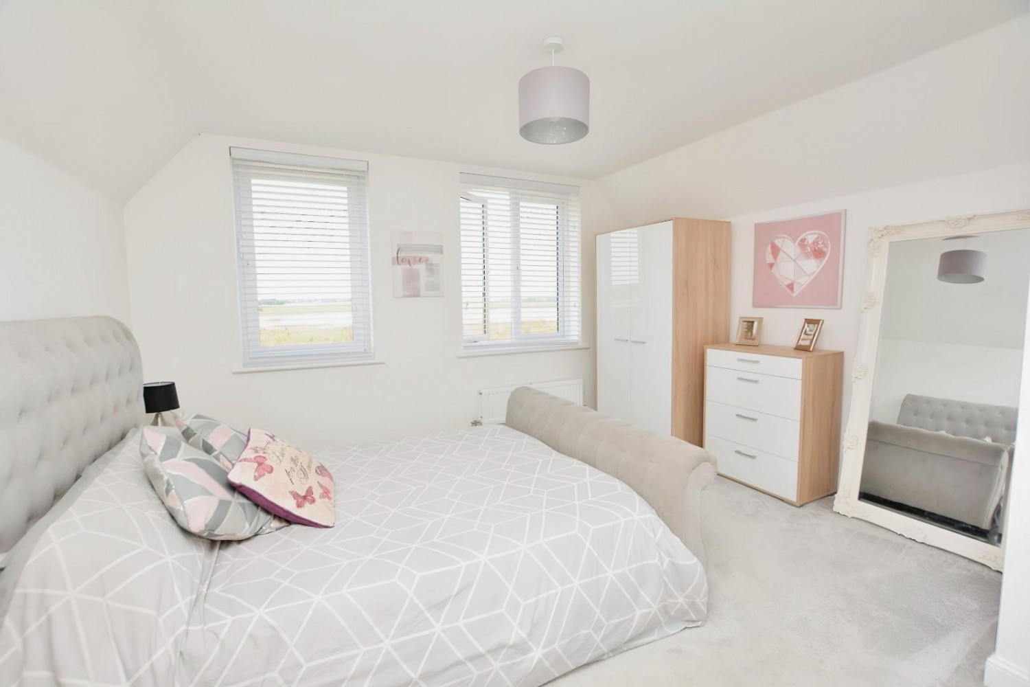 Discovery Drive, Kingsnorth