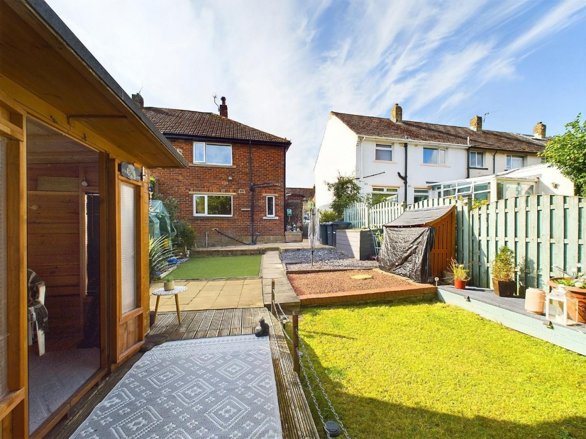 Rycroft Avenue, Cottingley